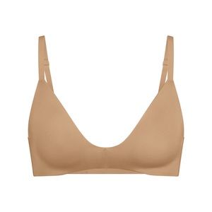 SKIMS Wireless Form T-Shirt Bra